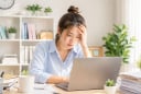 Nhiều người không nghèo tiền mà đang nghèo thứ này khiến càng sống càng mệt mỏi