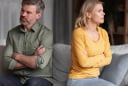 Ngoại tình tuổi trung niên: Sự im lặng là thứ giết chết hôn nhân