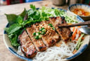 Cách làm bún thịt nướng chuẩn quán, thơm lừng ai ăn cũng mê