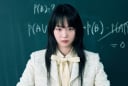 Nữ chính “Teach You a Lesson” ghi điểm với phong cách trẻ trung, tối giản ở tuổi 37