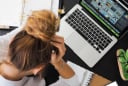 Burnout văn phòng đang tăng mạnh: Người trẻ trả giá bằng sức khỏe