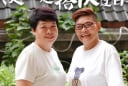Hai người phụ nữ sau ly hôn cùng mua nhà, sống chung suốt 13 năm