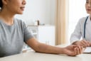 6 dấu hiệu trên da có thể cảnh báo thận đang suy yếu, bác sĩ khuyến cáo không nên bỏ qua