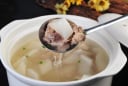 Hầm canh xương nên mở vung hay đậy vung mới đúng: 10 nhà thì 9 nhà làm sai hết cả
