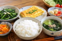Ăn cơm trắng vào bữa sáng mỗi ngày có tốt không? Chuyên gia chỉ ra 4 điều nhiều người vẫn hiểu chưa đúng