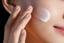 5 tiêu chí giúp chọn kem chống nắng phù hợp, bảo vệ da hiệu quả trước tia UV