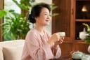Phụ nữ có 4 đặc điểm này thường mang phúc lộc cho gia đình, càng lớn tuổi cuộc sống càng yên ấm