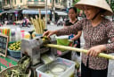 Vì sao người bán nước mía luôn ép chung với 1 quả quất? Hóa ra không chỉ để cho thơm!