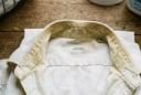 Cách tẩy trắng cổ áo bị ố vàng