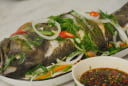 Những người không nên ăn cá biển