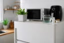 6 thứ không nên để trên nóc tủ lạnh: Tưởng tiện tay nhưng có thể gây họa