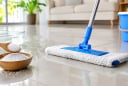 Vì sao người thông minh luôn cho muối vào nước lau nhà? Mẹo nhỏ nhưng mang lại nhiều lợi ích bất ngờ