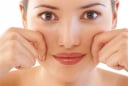 Collagen suy giảm nhanh hơn vì 5 thói quen nhiều người mắc phải mỗi ngày