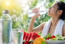 Uống nước đúng cách trong ngày nóng: Điều nhiều người chưa biết