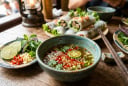 Bí quyết pha nước chấm phở cuốn chua ngọt chuẩn vị Hà Thành: Tỏi ớt nổi bồng bềnh, đậm đà khó cưỡng