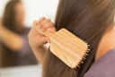 Chải tóc mỗi ngày có thực sự tốt cho da đầu và mái tóc?