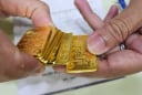 Giá vàng hôm nay 11/8: Bất ngờ 'quay xe' tăng dốc, vàng nhẫn lập đỉnh mới 145 triệu/lượng