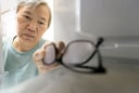 Suy giảm trí nhớ ở người cao tuổi: 4 dấu hiệu không nên bỏ qua