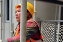Mẹ đơn thân khuân ống thép nuôi con gái được tuyển thẳng Đại học