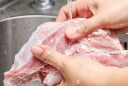 Sai lầm khi bảo quản thực phẩm khiến thịt cá nhanh biến chất