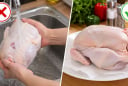 Nhiều người đang rửa thịt gà sai cách