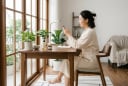 6 thói quen gần như không tốn tiền giúp phụ nữ 30+ gương mặt trông gọn và tươi tắn hơn