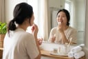Môi thâm, khô và xỉn màu: 4 bước đơn giản giúp đôi môi mềm mịn, trông tươi tắn hơn