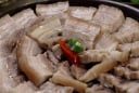 Cách luộc thịt lợn mềm mọng, không hôi