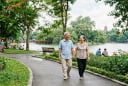 Về hưu rồi, người khôn ngoan luôn tránh 5 việc này để giữ tiền và sống tuổi già nhẹ nhõm