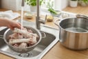 Ninh xương nước cứ đục ngầu? Đây là 7 lỗi nhiều người mắc khiến nồi canh mất ngon