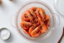 Cách luộc tôm không cần nước, thịt đỏ au, ngọt lịm