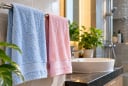  Khăn mặt có nên treo trong nhà tắm?