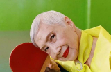 Bà cụ gần 100 tuổi làm mẫu thời trang nổi như cồn ở Hong Kong