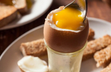 Ăn trứng gà sống hay chín thì tốt hơn? Câu trả lời khiến nhiều người phải hối hận vì ăn sai cách