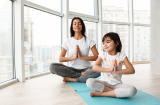 Tiết lộ 3 lợi ích không ngờ của các lớp học yoga cho trẻ em