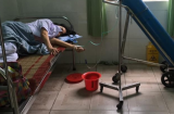 Làm việc quá sức, nữ nhân viên y tế ở Đà Nẵng ngất xỉu phải thở oxy