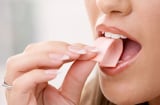 Nuốt kẹo cao su không gây dính ruột nhưng hậu quả của nó sẽ 'kinh khủng' hơn bạn tưởng tượng