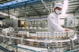 Với 13 nhà máy hiện đại, Vinamilk hiện có thể sản xuất hơn 28 triệu hộp sữa nước mỗi ngày
