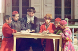 Học người Do Thái dạy con kiếm tiền và quản lý tài sản theo quy tắc ‘năm chiếc lọ’