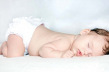 Nhìn tư thế ngủ biết nội tâm của trẻ: Trẻ nằm ngủ ở tư thế này cần được quan tâm hơn