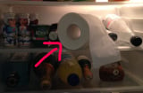 Ban đêm đặt 1 cuộn giấy vệ sinh vào tủ lạnh: Sáng dậy bạn sẽ thấy điều tuyệt vời xảy ra?