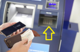 Rút tiền ở cây ATM bị nuốt thẻ: Làm ngay việc này để lấy lại nhanh hơn, không cần chờ mở khóa