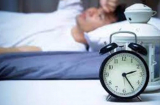 Cứ 2-3 giờ sáng lại tỉnh giấc, khó ngủ lại được: Có thể là dấu hiệu của 4 bệnh nguy hiểm sau