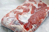Thịt để tủ lạnh cứng như đá: Thêm ngay vài giọt này để thịt rã đông trong 5 phút mà vẫn mềm tươi