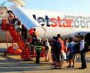 Jetstar Pacific dừng bay vì hành khách giấu bánh heroin trong người