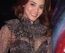 Trang Nhung diện áo siêu mỏng