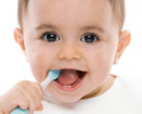 “Bật mí” cách chọn bàn chải đánh răng cho bé 1-3 tuổi