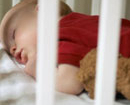 10 điều mẹ bé nên làm để giúp con ngủ ngon ban đêm