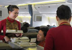 Nữ tiếp viên Vietnam Airlines bị sàm sỡ