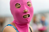 Mốt khẩu trang bãi biển quái vật của phụ nữ Trung Quốc